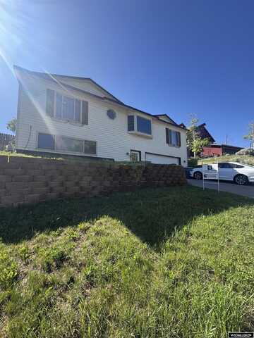 110 Brookhollow Drive, Evanston, WY 82930