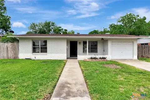 3005 Redwood Drive, Victoria, TX 77901