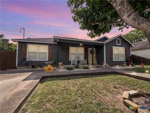 701 Clark Street, Gonzales, TX 78629