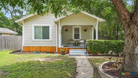 1261 W Mill Street, New Braunfels, TX 78130