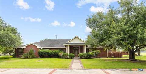 803 S Converse Street, Flatonia, TX 78941