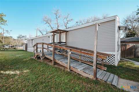 129 Shannon Drive, Victoria, TX 77904