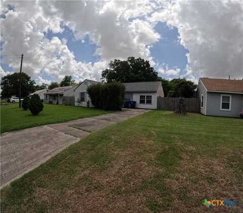 119 Runnels Street, Port Lavaca, TX 77979