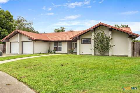 111 Warwick Glen Street, Victoria, TX 77904