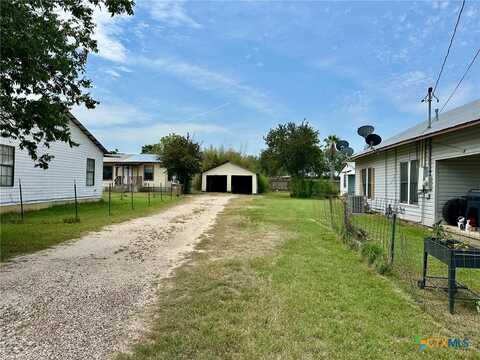 411 N Swenson Street, Falls City, TX 78113