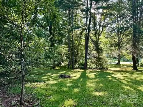 99999 Emmas Grove Road, Fletcher, NC 28732