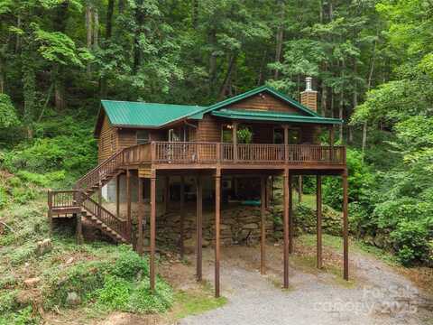 170 Mountain Farm Road, Burnsville, NC 28714