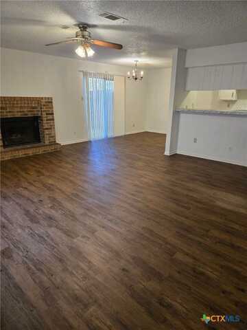1703 N 38th Street, Killeen, TX 76543