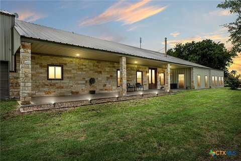 139 COUNTY ROAD 376, Lott, TX 76656