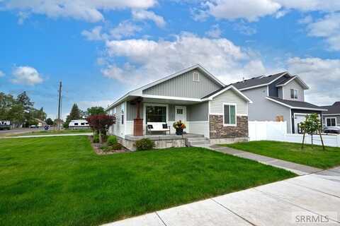 513 Main Street, Ririe, ID 83443