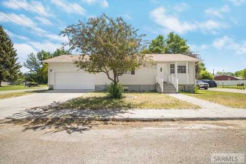 146 N 4th W, Rexburg, ID 83440