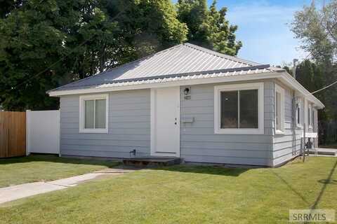 2145 S Lee Avenue, Idaho Falls, ID 83404
