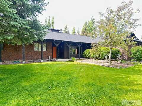 8101 E 2000 N, Newdale, ID 83436