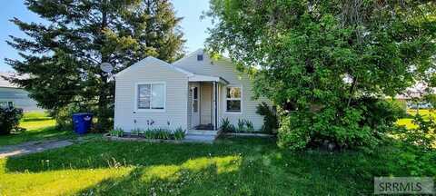 161 N 9th Street, Ashton, ID 83420