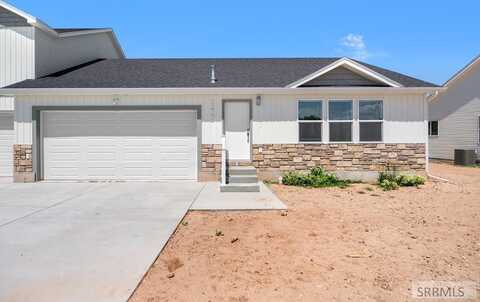 3237 E Reynard Ln, Idaho Falls, ID 83401