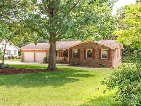 10728 Forest Drive, Matthews, NC 28105