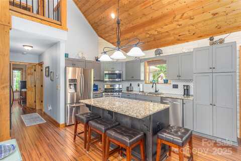 294 Gadohi Trail, Maggie Valley, NC 28751