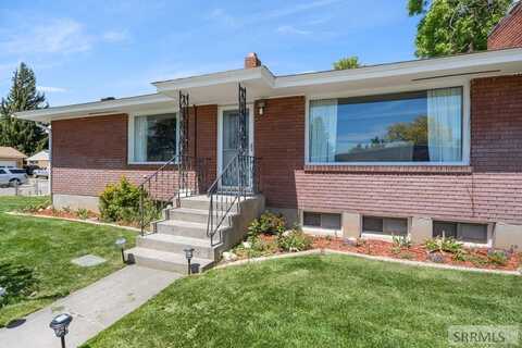2085 Sequoia Drive, Idaho Falls, ID 83401