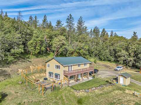 505 Wren Ridge Drive, Eagle Point, OR 97524