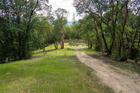 448 Adams Way, Grants Pass, OR 97526