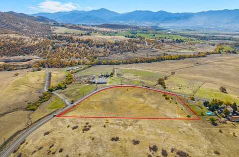 5111 Cherry Lane, Medford, OR 97504