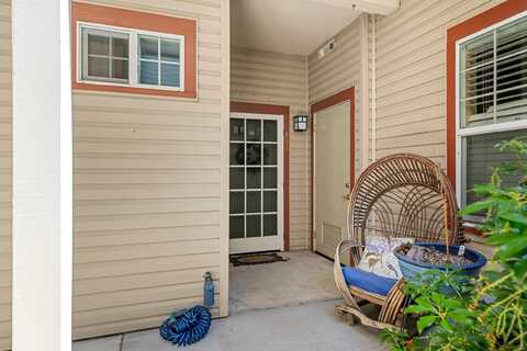 913 Mountain Meadows Circle, Ashland, OR 97520