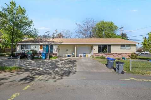 1208 Iowa Street, Ashland, OR 97520