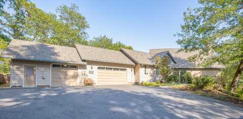 5668 Upper River Road, Grants Pass, OR 97526