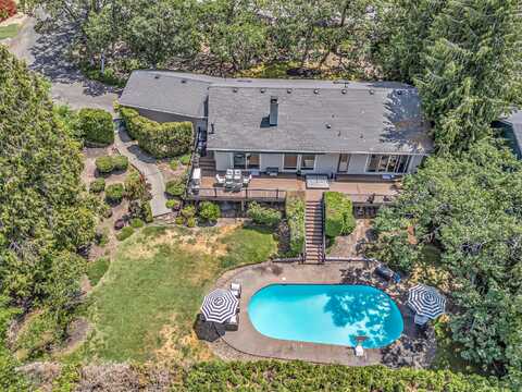 250 Yale Drive, Medford, OR 97504