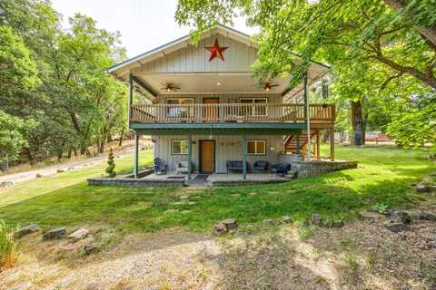 1472 Sardine Creek Road, Gold Hill, OR 97525
