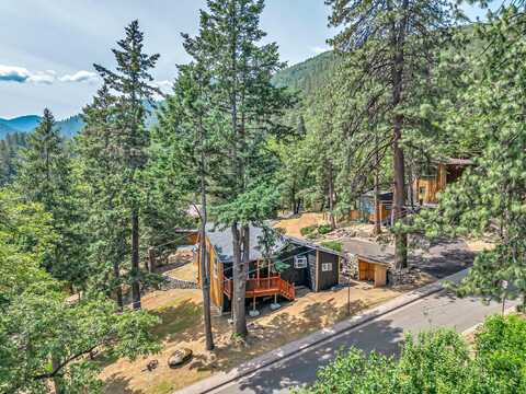 220 Nutley Street, Ashland, OR 97520