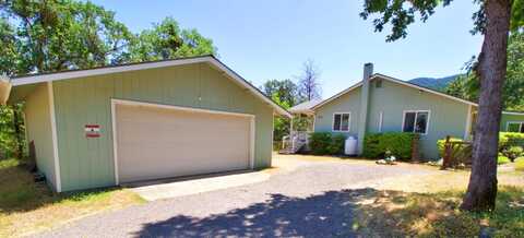 455 Crystal Drive, Grants Pass, OR 97527