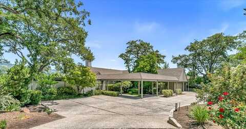 180 Greenway Circle, Medford, OR 97504