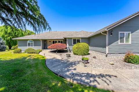 974 Felicia Lane, Grants Pass, OR 97527