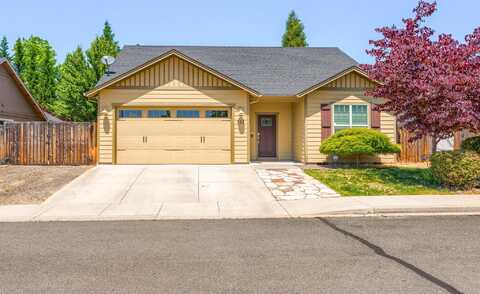 707 Sweethome Place, Medford, OR 97504
