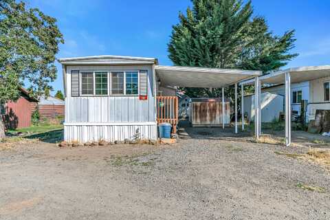 11427 Blackwell Road, Central Point, OR 97502
