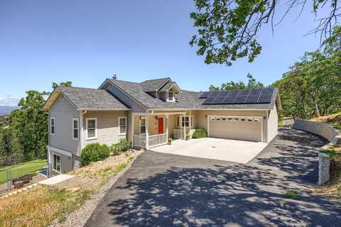 5227 Pioneer Road, Medford, OR 97501