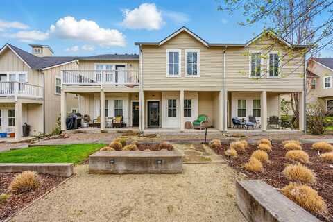 515 G Street, Jacksonville, OR 97530