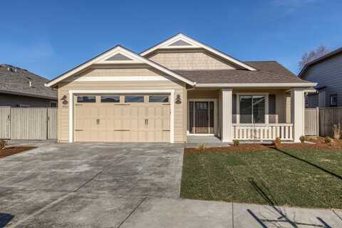 3911 Arizona Drive, Medford, OR 97504