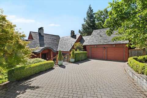 443 Conestoga Circle, Jacksonville, OR 97530