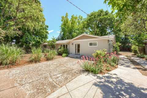 1947 Archer Drive, Medford, OR 97501