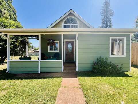 655 Cedar Avenue, Butte Falls, OR 97522