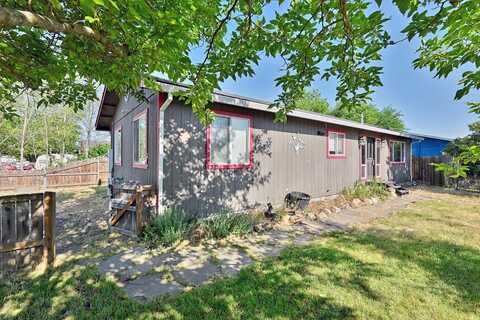 8275 Kimberly Court, White City, OR 97503