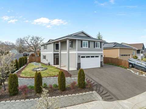 562 N Heights Drive, Eagle Point, OR 97524