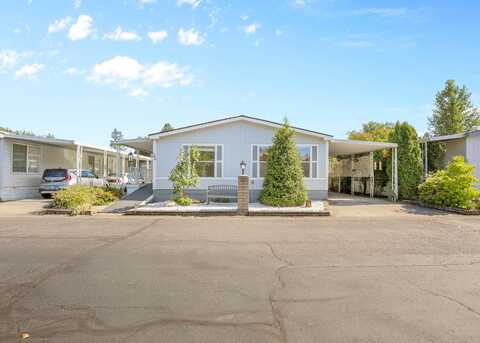 20055 Hwy 62, Shady Cove, OR 97539