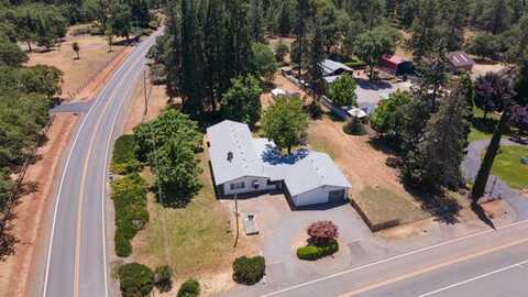 512 Board Shanty Creek Road, Grants Pass, OR 97527