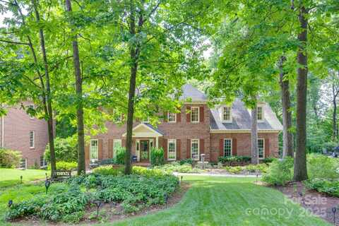 10215 Balmoral Circle, Charlotte, NC 28210