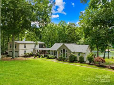 698 Normandy Road, Mooresville, NC 28117