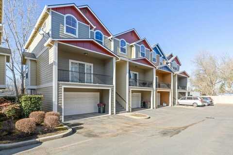 411 Berrydale Avenue, Medford, OR 97501
