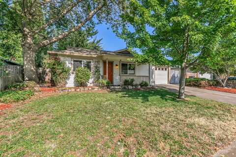 510 Bell Road, Talent, OR 97540